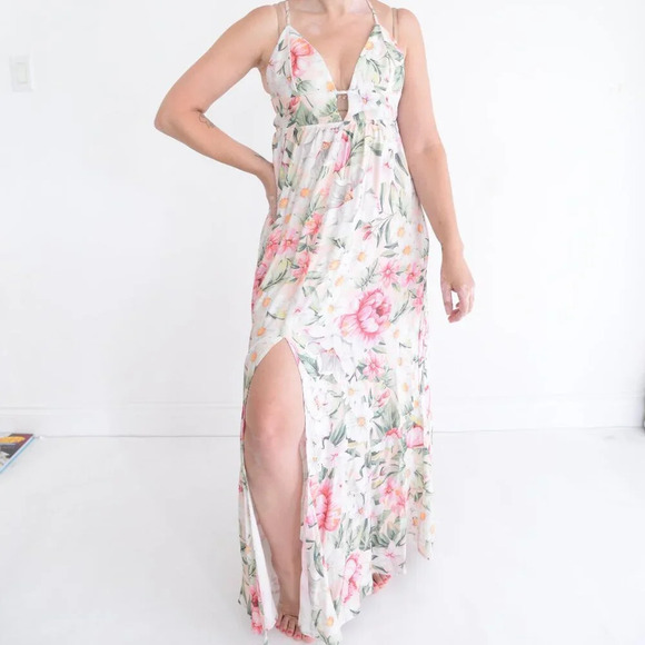 Maaji Pink And White Floral Spaghetti Strap  Flowy Maxi Dress M - Picture 3 of 13